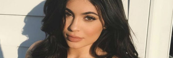 Kylie Jenner revela como recuperó su cintura tras el embarazo