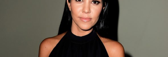 Kourtney Kardashian responde a los rumores de su supuesto embarazo