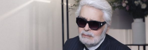 Karl Lagerfeld, el famoso diseñador ¡Aparece en público sin dientes!